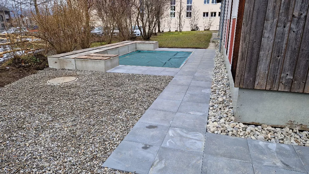 Pflegen und verschönern Ihre Aussenbereiche Pflegen und verschönern Ihre Aussenbereiche